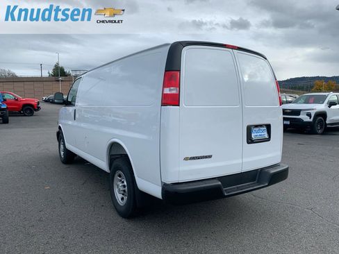 New 2025 Chevrolet Express 2500 w/ Driver Convenience Package image 5