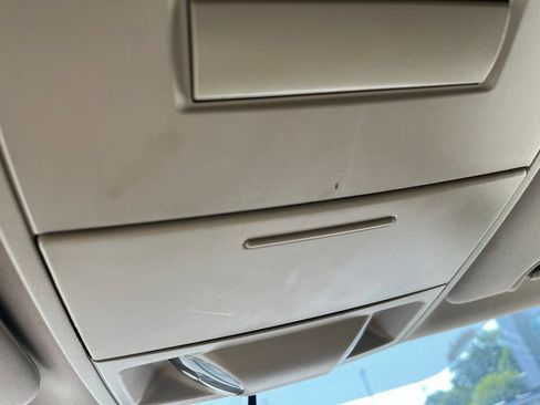 Used 2013 Dodge Grand Caravan SE FWD image 19