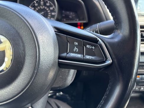 Used 2017 MAZDA MAZDA3 Touring w/ Popular Equipment Package FWD image 13