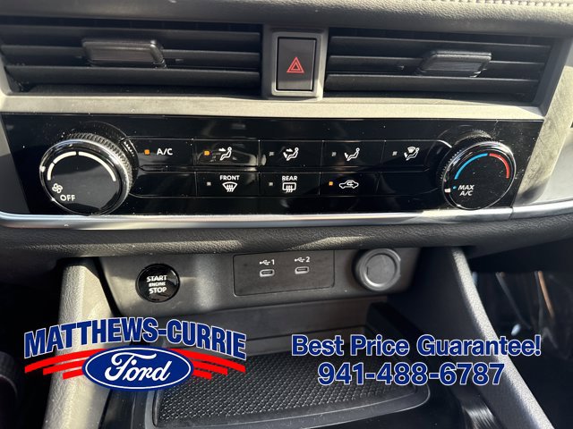 Used 2025 Nissan Rogue S FWD image 18