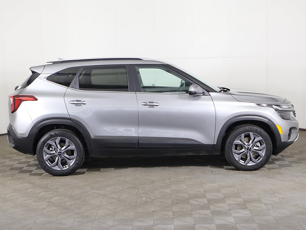 Used 2024 Kia Seltos S AWD/4WD image 18