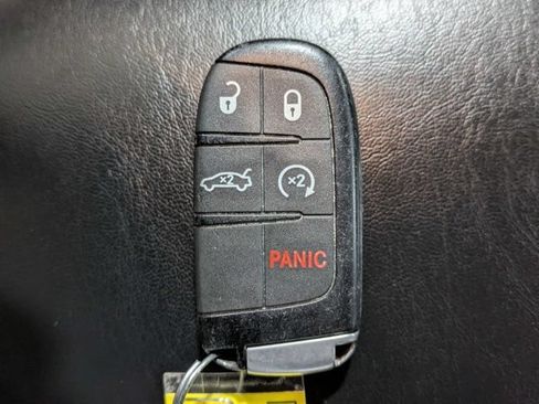 Used 2019 Dodge Charger SXT RWD image 25