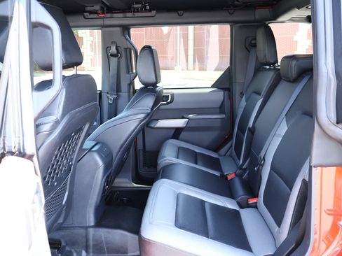 Used 2023 Ford Bronco Black Diamond AWD/4WD image 23