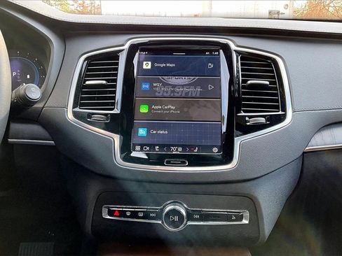 Used 2024 Volvo XC90 B6 Ultimate w/ Protection Package Premier image 15