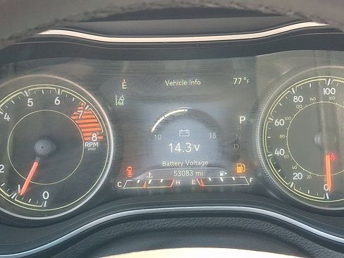 Used 2022 Jeep Cherokee Trailhawk w/ Comfort/Convenience Group AWD/4WD image 20
