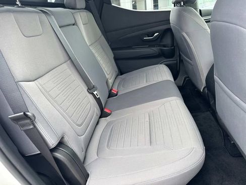 Used 2023 Hyundai Santa Cruz SEL Premium image 9