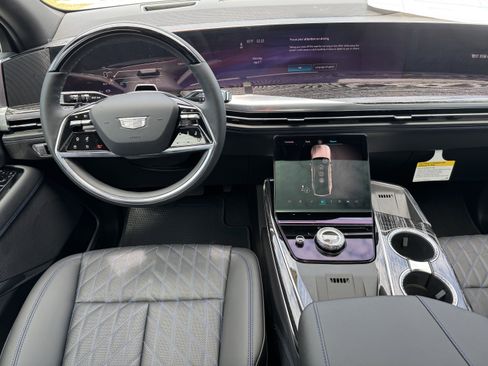 New 2025 Cadillac Escalade IQ Luxury 1 image 15