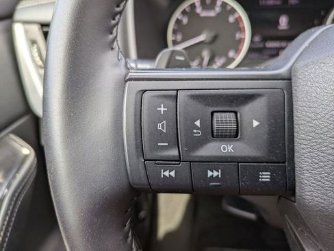 Used 2025 Nissan Rogue SV image 15