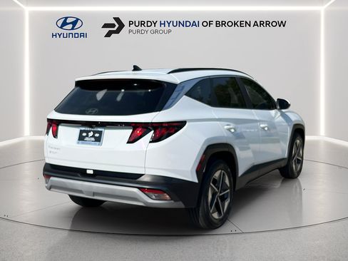 Used 2025 Hyundai Tucson SEL FWD image 7