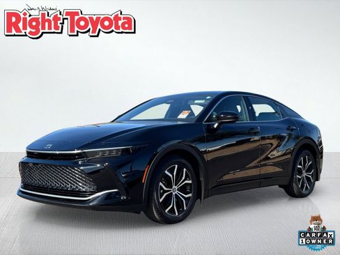 Certified 2024 Toyota Crown AWD/4WD image 1