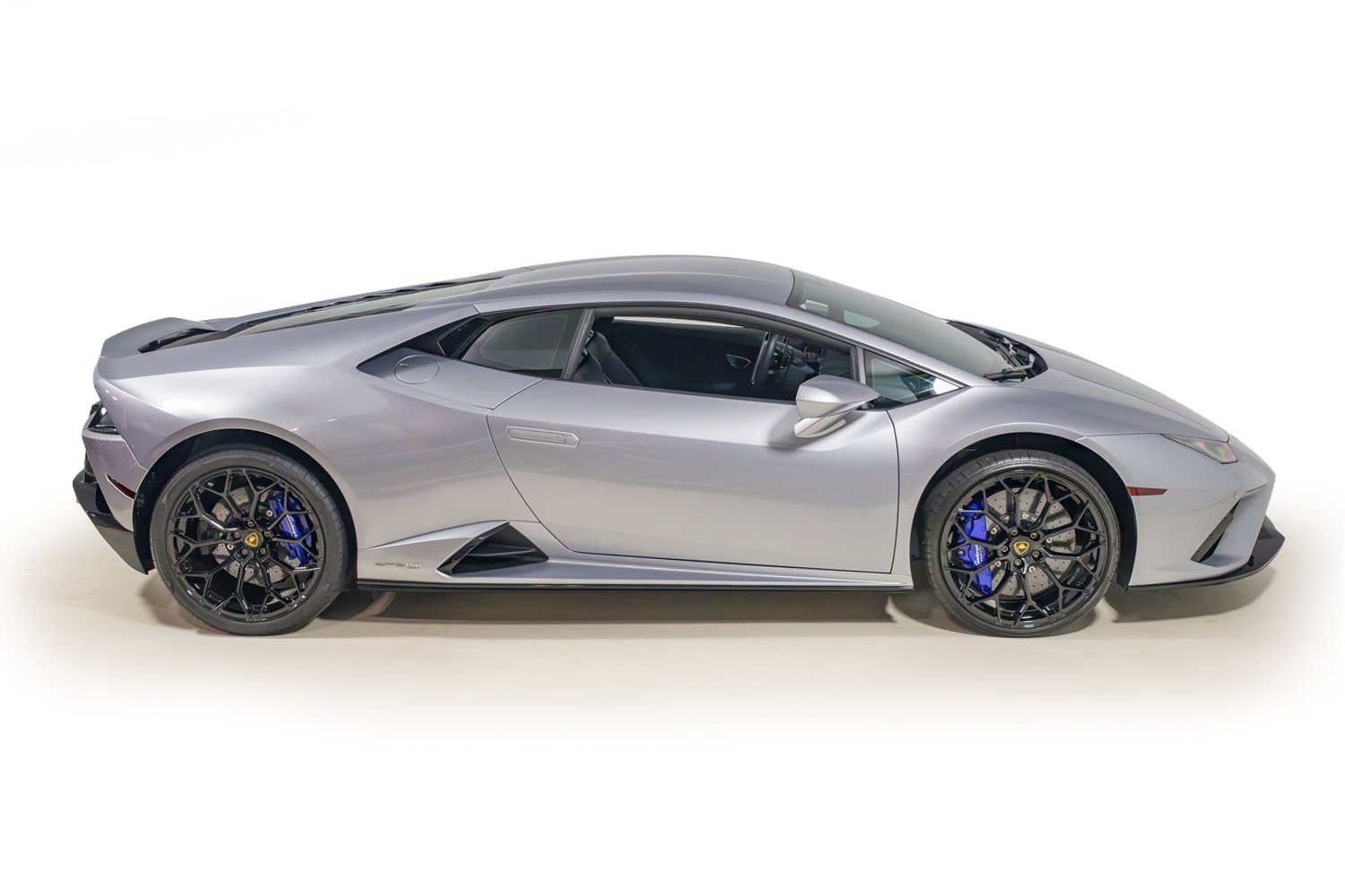 Used 2023 Lamborghini Huracan EVO RWD image 8