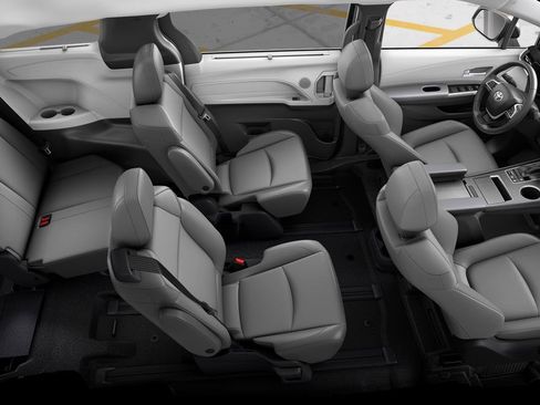 New 2026 Toyota Sienna XLE FWD image 4