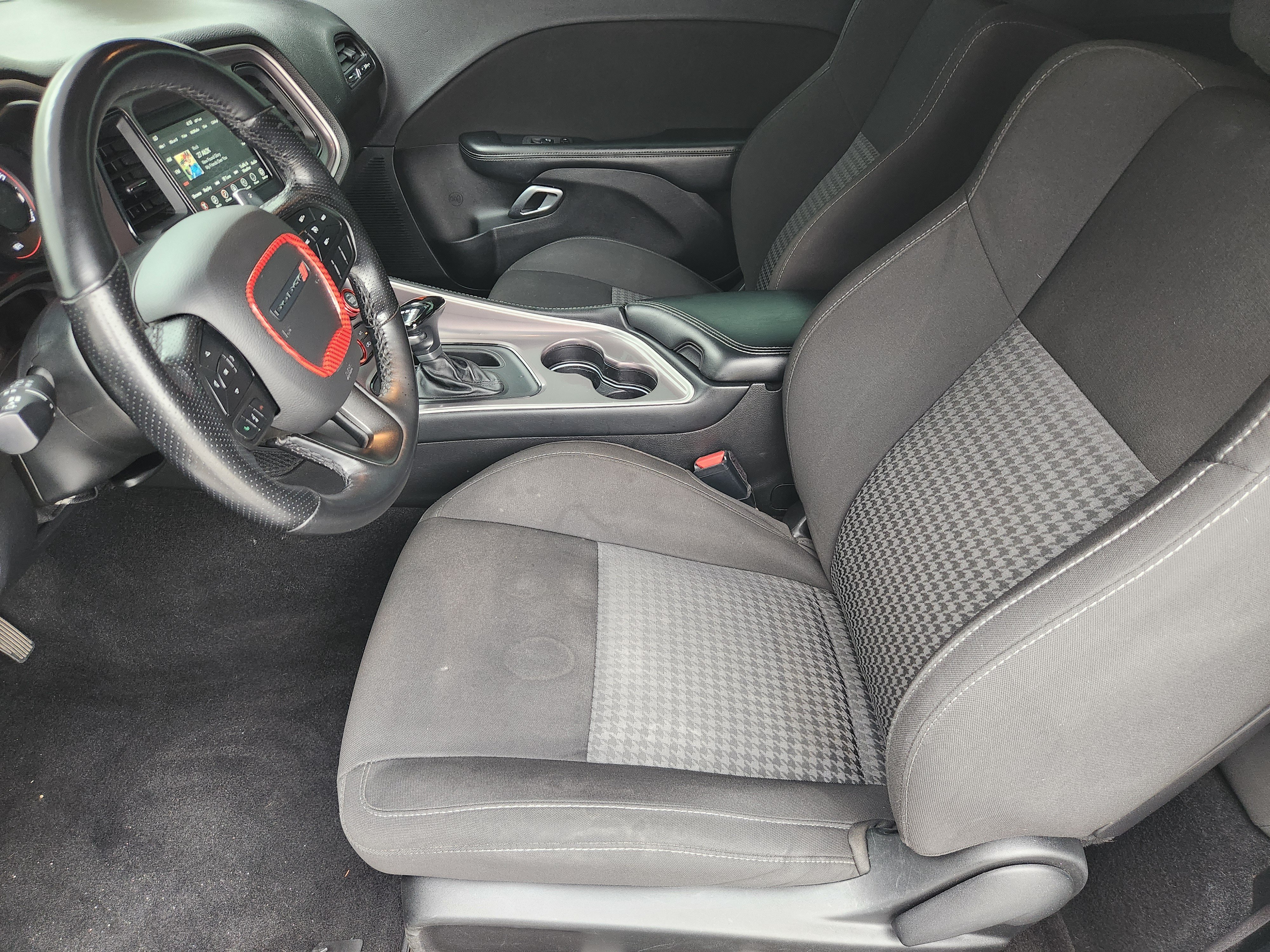 Used 2022 Dodge Challenger GT w/ Blacktop Package RWD image 15