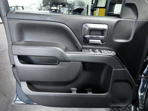 Used 2018 Chevrolet Silverado 1500 LT w/ LT Eassist Package image 23