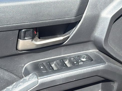 Used 2024 Toyota Tacoma TRD Off-Road image 9