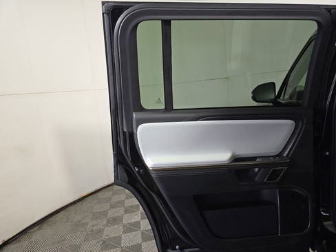 Used 2023 Rivian R1S Launch Edition image 17