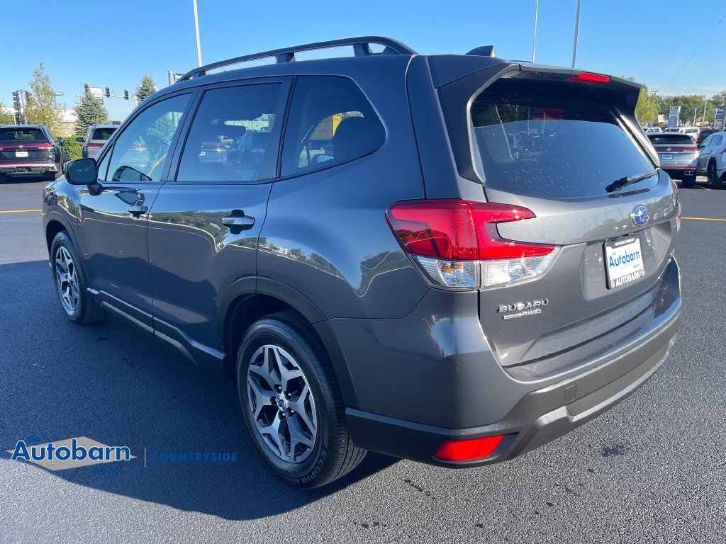Used 2023 Subaru Forester Premium AWD/4WD image 3