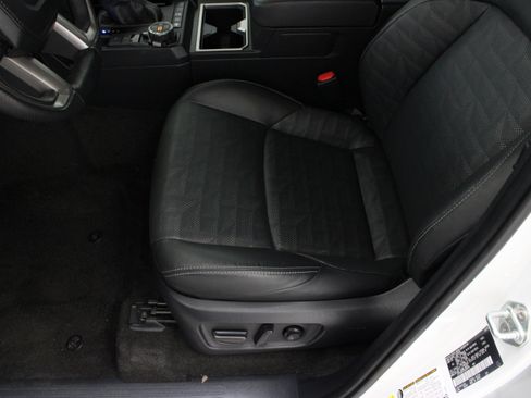 Used 2025 Toyota 4Runner TRD Off-Road Premium w/ Tow Technology Package AWD/4WD image 15