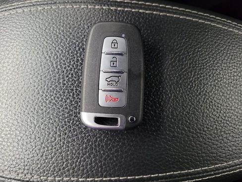 Used 2016 Hyundai Veloster Turbo FWD image 32