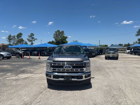 Used 2023 Ford F350 XLT AWD/4WD image 2