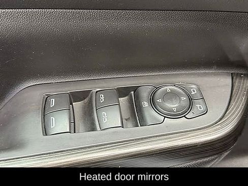 Used 2021 GMC Acadia SLT image 18