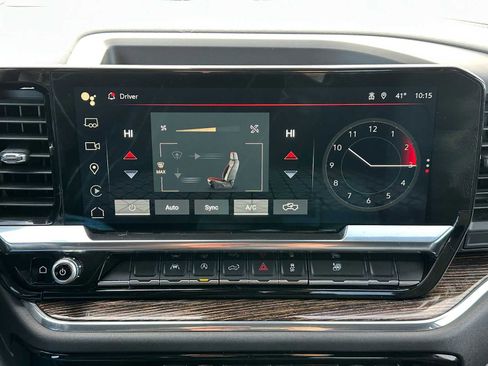 Used 2024 GMC Sierra 1500 Elevation image 26