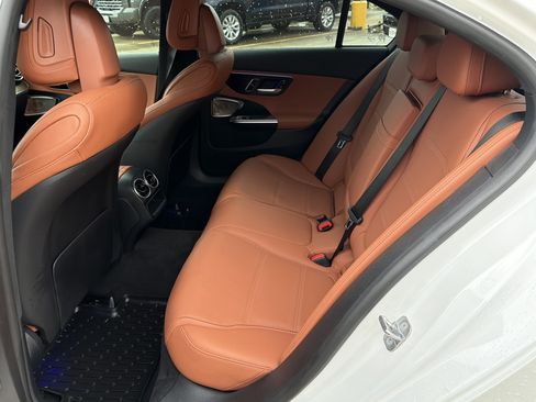 Used 2024 Mercedes-Benz C 300 Sedan image 8