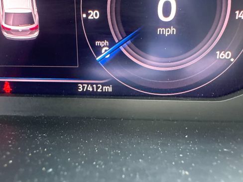 Used 2019 Volkswagen Tiguan SEL FWD image 12