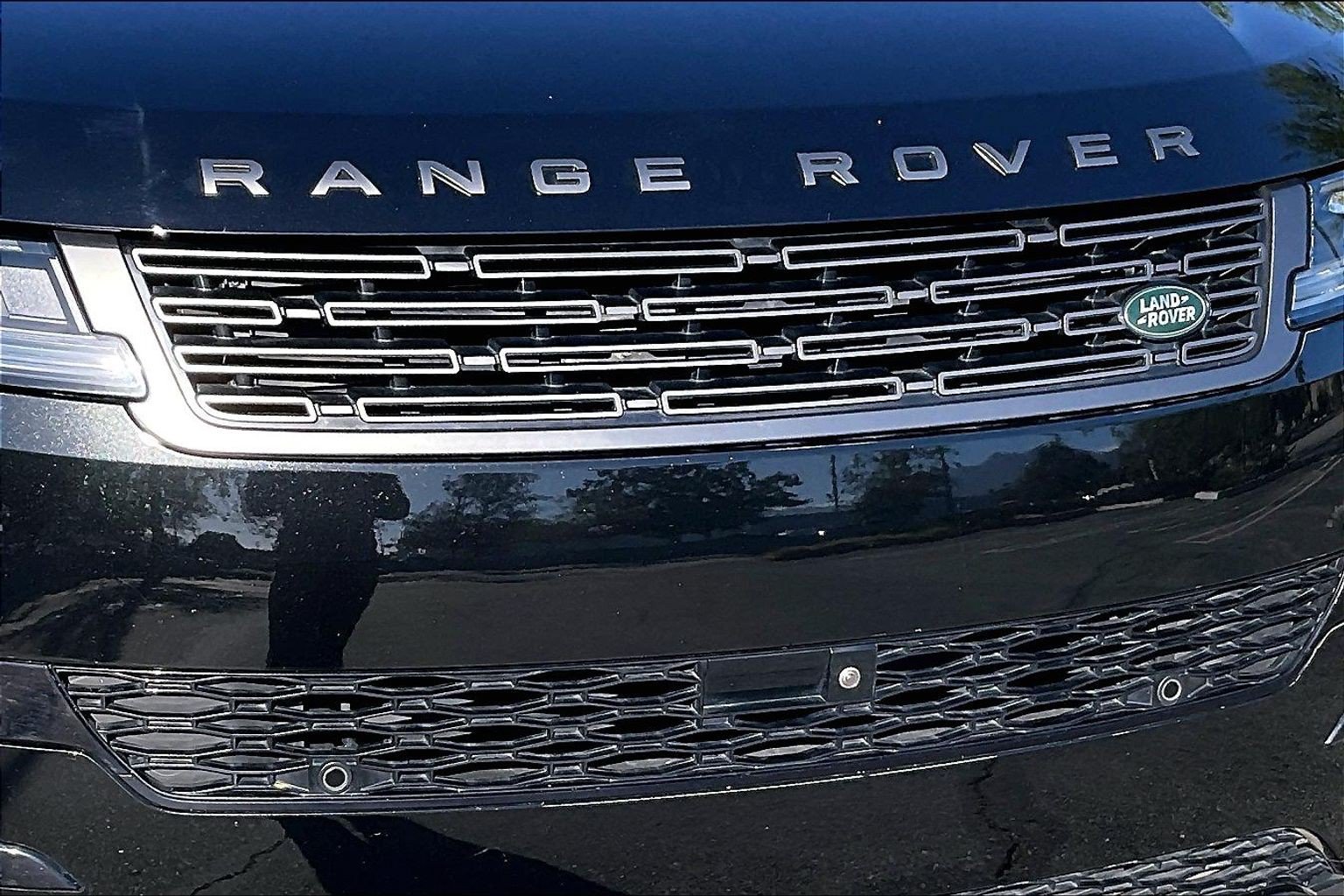 Used 2024 Land Rover Range Rover Sport SE AWD/4WD image 31