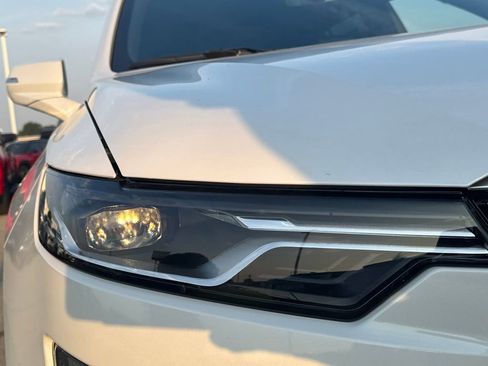 New 2025 Cadillac XT6 Luxury image 13