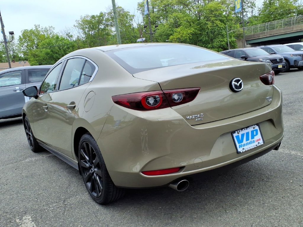 Used 2024 MAZDA MAZDA3 s AWD/4WD image 4