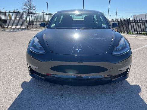 Used 2022 Tesla Model 3 Long Range image 2