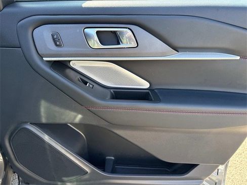 Certified 2025 Ford Explorer ST image 24