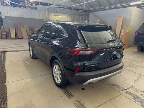 Certified 2023 Ford Escape Active image 3