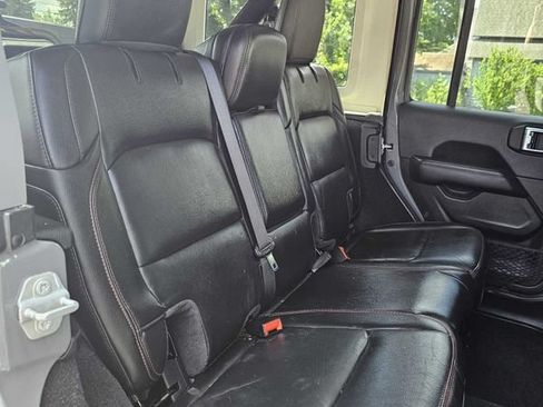 Used 2021 Jeep Wrangler Unlimited Rubicon w/ Uconnect 4C Nav & Sound Group AWD/4WD image 4