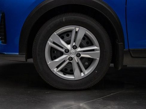 New 2025 Nissan Kicks Play S image 8