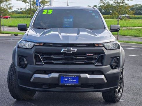 Used 2023 Chevrolet Colorado Trail Boss w/ Advanced Trailering Package AWD/4WD image 3