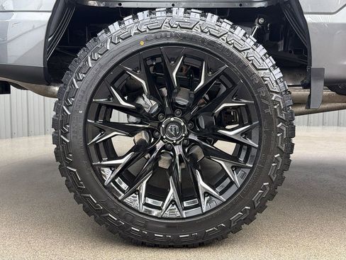 Used 2025 Ford F150 Lariat AWD/4WD image 11
