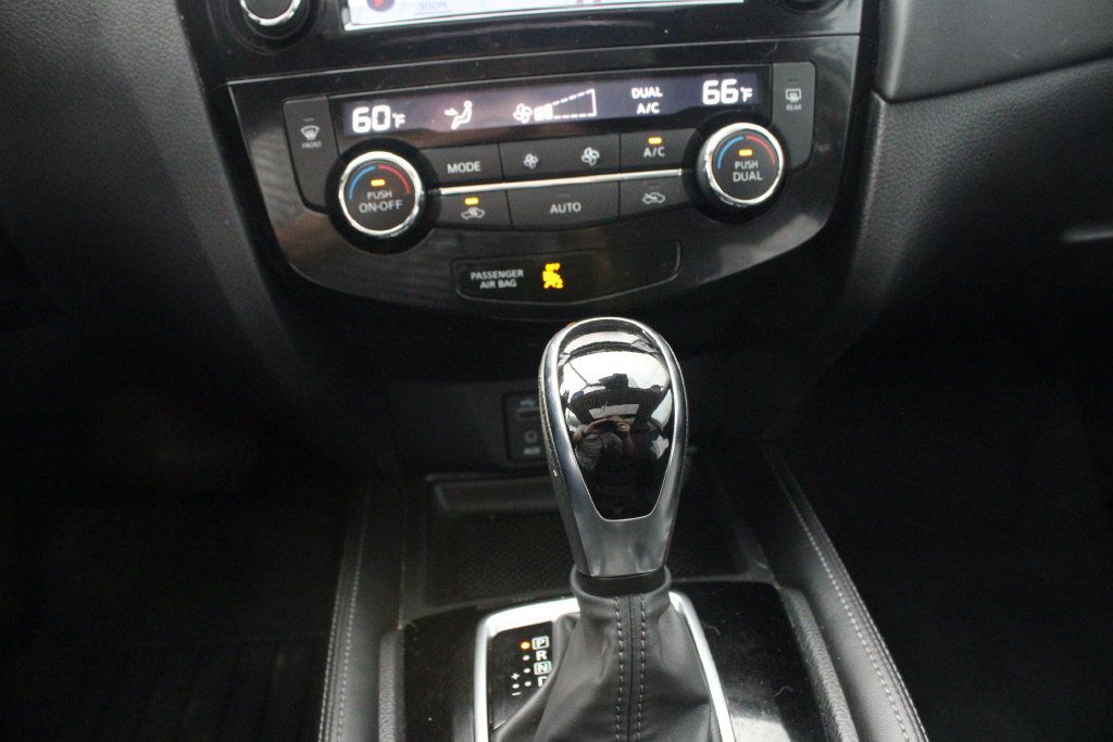 Used 2017 Nissan Rogue SL w/ SL Premium Package AWD/4WD image 38