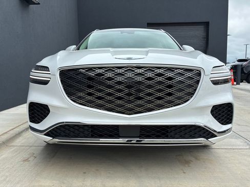 New 2026 Genesis GV70 2.5T AWD/4WD image 2