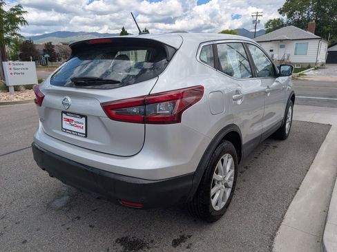 Used 2021 Nissan Rogue Sport S FWD image 4
