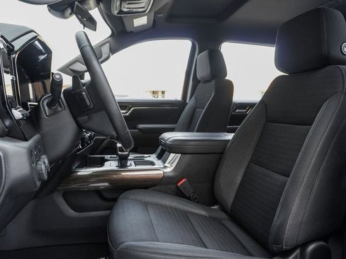 Used 2023 Chevrolet Silverado 1500 LT Trail Boss image 13