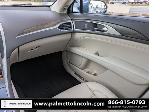 Used 2018 Lincoln MKZ Select w/ Select Plus Package image 16