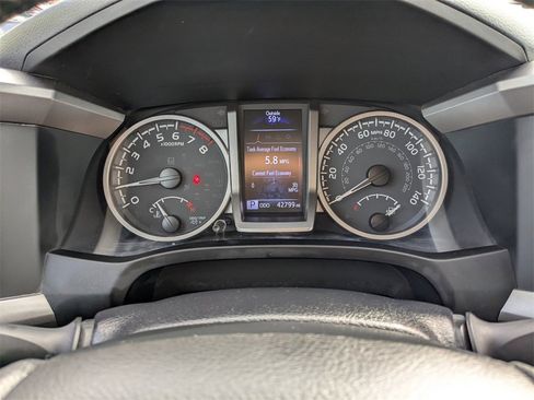 Used 2022 Toyota Tacoma SR5 image 27