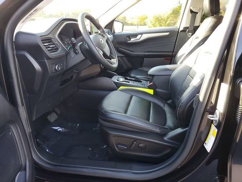 Certified 2022 Ford Escape SEL image 8