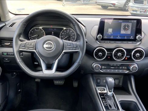 Used 2025 Nissan Sentra SV w/ All-Weather Package image 5