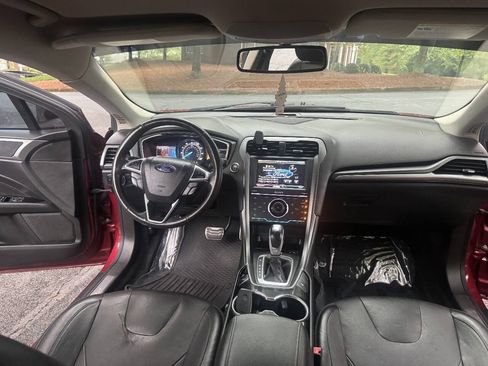 Used 2015 Ford Fusion Titanium FWD image 12