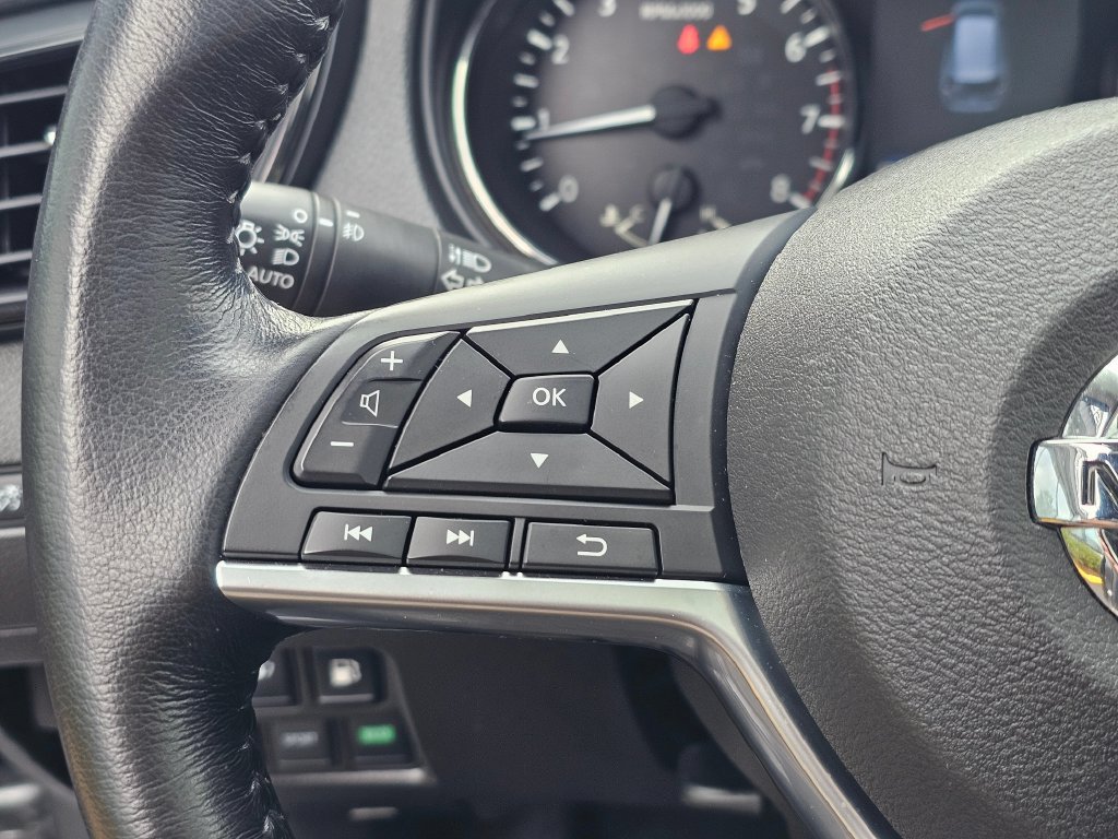 Used 2018 Nissan Rogue SL w/ Premium Package AWD/4WD image 27