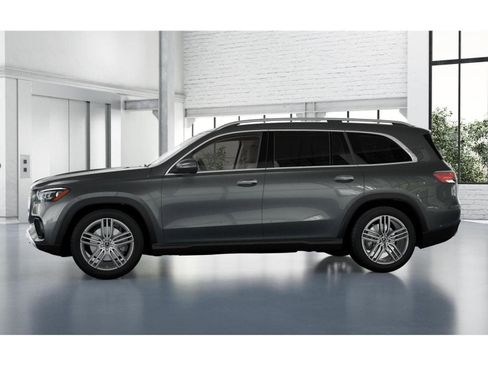 New 2026 Mercedes-Benz GLS 450 4MATIC image 35