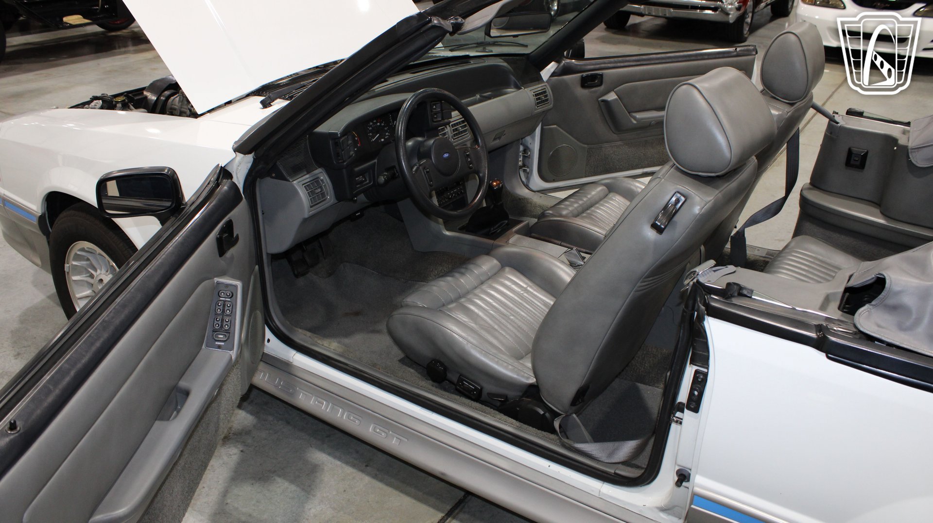 Used 1988 Ford Mustang GT RWD image 6